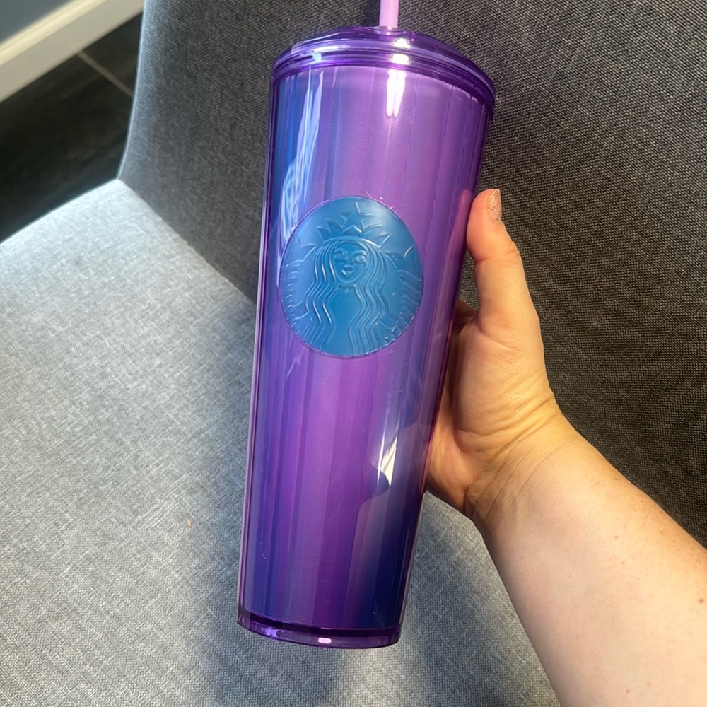NEW Starbucks purple jewel dome cup